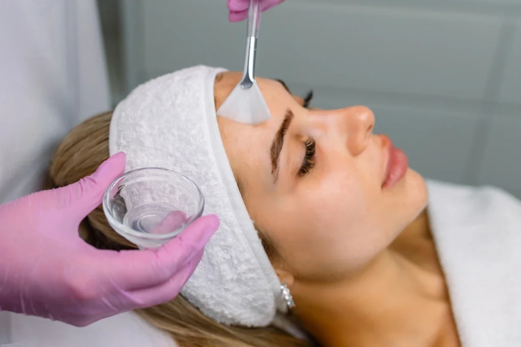 Peeling kwasowy Siedlce — peelingi chemiczne w Multi Kosmetyka